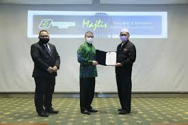 Az zuha memiliki 6 cawangan di semenanjung malaysia dan 228 petugas di seluruh. Wira Saujana Pakej Haji 2020