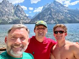 Sam Weinstein ✞ (@tinyman_sam) • Threads, Say more