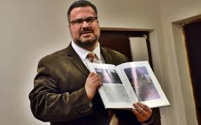 A kapcsolatot telefonon tartják egymással, mindennap beszélnek. Bessenyei Ferenc Akit Isten Is Szinesznek Teremtett A Hirek Foutcaja