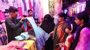 Durga Puja shopping gains momentum in Dhaka