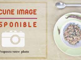 Puis je remets les pieds, j'arrose de vin rouge à couvert, 2 cc de concentré de tomate, sel poivre et je laisse mijoter jusqu'à ce qu'un couteau rentre dans la j'ai une super recette de pieds de cochon : Recettes De Pieds Et Pieds De Cochon