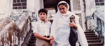 Surekha sikri or surekha sikri rege is indian film, theatre and tv actor, who has won the national film award for best supporting actress twice, for her role in tamas in 1988 and for mammo in 1995. Pqv7wfkjf4iz M