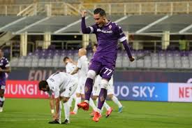 Callejón e bonaventura alle spalle di vlahovic. Serie A Formazioni Ufficiali Fiorentina Cagliari Callejon Titolare Tra I Viola