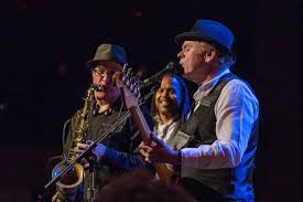 But live music is coming back in seattle. Seattle Live Music Bands 10best Concert Venue Reviews