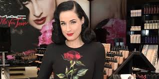 Последние твиты от dita von teese (@ditavonteese). Dita Von Teese So Stylt Sie Sich Im Alltag Desired De