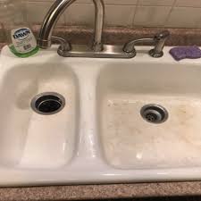 Barkeeper S Friend A Cleansing Powder To Easily Remove Built Up Rust And Hard Water Stains In Your Kitchen Sink In 2020 Hard Water Stain Remover Hard Water Stains Clean Kitchen Sink