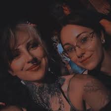 What are the pros and cons of this machine for permanent makeup?