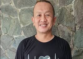 Sepi Pekerjaan hingga Alami Kecelakaan, Warnai Perjalanan Hijrah Yukie PAS  Band : Okezone Celebrity