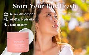 Amazon.com: Purceri Rose Ultra Moisturizing Daily Facial Cream for Normal,  Combination and Dry Skin, Hyaluronic Acid, Peptides, Ceramides and Squalane  Oil, 50ml : Beauty & Personal Care