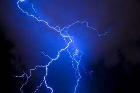 25 Pictures Of The Arizona Monsoon Season That Will Take Your Breath Away Blue Lightning Blue Aesthetic Dark Blue Aesthetic Pastel