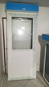 Porte d'entrée avec volet roulant intégré. Achetez Porte D Entree Quasi Neuf Annonce Vente A Saint Philbert De Grand Lieu 44 Wb160971078