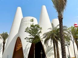 The country where they are departing to is different from the country where they have arrived from. Oo5cjbom3gyuom