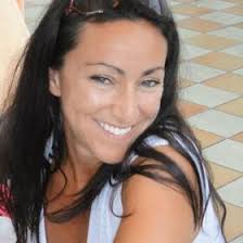 Lucy Machado (lucyatthegym)