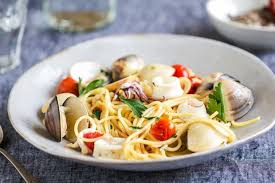 Spaghetti Mit Meeresfruchten Rezept Rezept In 2020 Spaghetti Mit Meeresfruchten Fleisch Vorspeisen Rezepte Mit Meeresfruchten