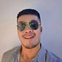 10+ "Thành John" profiles