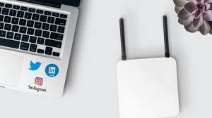 Sampai kapan pun penggunaan layanan internet service provider (isp) tentunya nggak bisa lepas dari yang namanya. Cara Mengganti Password Wifi Agar Tidak Dibobol Tetangga