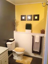 50 Beautiful Yellow White Bathroom Ideas Home Decor Ideas Yellow Bathroom Decor Yellow Bathrooms Yellow Grey Bathroom