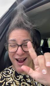 Michi Hoskinson passed away. We praying for her and with her in Heaven and  peaceful amen! Her husband Wayne will inform me when go Funeral Home  address: Reynolds Garrick funeral home. Stuarts