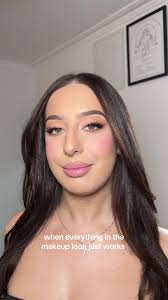 angkmakeupartist (@angkmakeupartist)