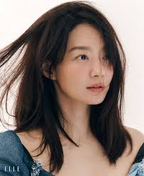 #shin min ah #kim seon ho #dentist minah labourer seonho ok i am taking notes #pd and writer looks good and finally a sma comeback that isnt that long politics one lmao. Shin Min A The Emotive Heroine On The Devotion To Her Craft Elle Singapore