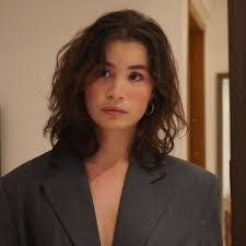 Beatriz Buendia's Instagram, Twitter & Facebook