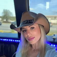 Noah Gustafson (@noahgustafson)