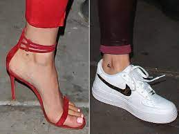 Kylie Jenner Unveils New Tattoo Replacing Lowercase T Kylie Jenner S Tattoos Kylie Jenner Tyga Tattoos