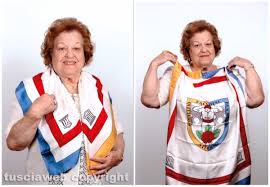 Tanti auguri a Fernanda Mariano, storica cuoca delle cene in piazza dei  facchini di Santa Rosa"