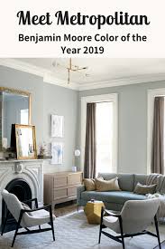 Aura von benjamin moore spielt in einer eigenen liga, da ihr aussehen und ihre farbtiefe unvergleichbar mit anderen produkten ist. Benjamin Moore Just Released The Most Sophisticated Paint Color Of The Year Living Room Colors Living Room Paint Small Space Living Room
