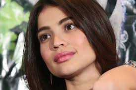 Anne Curtis faces crisis with slapping incident in club