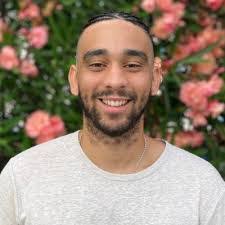 Devin Sailors's Instagram, Twitter & Facebook