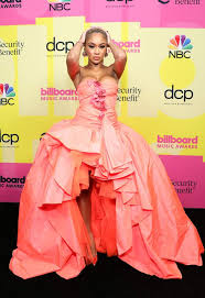 El álbum más reciente de karol, kg0516 , debutó en el n° 1 en la lista de los mejores álbumes latinos de billboard. 2021 Billboard Music Awards Worst Dressed Fotos Mind Life Tv