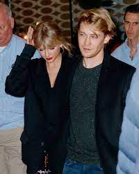 Taylor swift height is 5 feet 10 inches (178 cm), she is very health conscious and lean. Taylor Swift And Joe Alwyn Relationship Timeline
