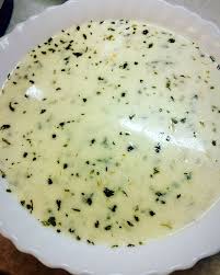 Kennt Ihr Diese Aromatische Turkische Joghurtsuppe Mit Minze Und Reis Nein Dieses Einfache Original Rezept Gibt Es In 2020 Bon Appetite Recipes Food Turkish Yogurt