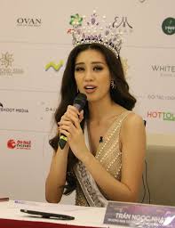 Nói nôm na, văn hóa giao tiếp là tổng thể của cuộc trò chuyện có văn hóa của mỗi người trong xã hội. Tan Hoa Háº­u Hoan VÅ© 2019 Nguyá»…n Tráº§n Khanh Van Suyt Bá»‹ Xam Háº¡i Nen Toi Hiá»ƒu No Am áº£nh Tháº¿ Nao