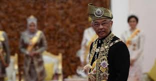The malaysian agung cant be at the same level as the british monarch. Masih Sakit Yang Dipertuan Agung Tak Bisa Ditemui Pergantian Kekuasaan Malaysia Tak Mulus Dalam Sekejap