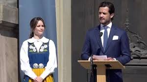 Bland annat i stockholm där man samlas och tågar genom staden till skansen, där 17 maj firas på sollidenscenen. Sveriges Nationaldag 2019 Prins Carl Philip Oppnar Slottet