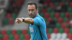 At 30, arthur manuel ribeiro dias, the son of a referee, was the youngest portuguese fifa referee ever. Artur Soares Dias E O Arbitro Nomeado Para O Benfica Sp Braga Liga Nos Jornal Record