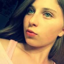 Sarah Sweet's Instagram, Twitter & Facebook