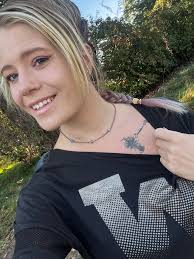 a 5 inch COULD fix my life rn 🙈🥱