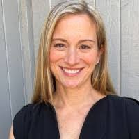 Kelly Templeton's Instagram, Twitter & Facebook