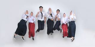 Secara formal mereka mulai memasuki dunia. Perkembangan Yang Perlu Dipenuhi Pada Usia Anak Sampai Remaja Edulogy