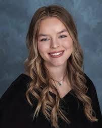 Alexis Benson's Instagram, Twitter & Facebook