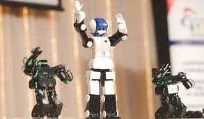 Kejuruteraan teknologi dan matematik menjadi akronim yang digunakan untuk melambangkan pendekatan moden kepada sains dan mata pelajaran yang berkaitan yang mengajarkan konsep yang saling berkaitan dan menumpukan pada mengenal pasti masalah. Pendidikan Stem