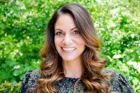 Rachel Lowe's Instagram, Twitter & Facebook