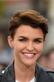 Collection by marry sperry blog. 30 Short Hairstyles For Thick Hair 2017 Women S Haircuts For Short Thick Hair
