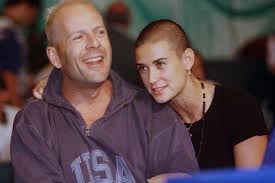 Nacido un 19 de marzo de 1955 en alemania, willis se supo hacer con el cariño del público cinéfilo a nivel internacional durante todos sus años de carrera. Hassliche Kinder Demi Moore Und Bruce Willis