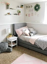 There are lots of easy diy bedroom makeover ideas you can easily achieve yourself without calling in any decorators! 50 Pink Bedroom Decor You Can Try On Your Own Sweetyhomee Pink Bedroom Decor Bedroom Makeover Diy Girly Bedroom