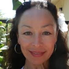 Rachel Howland's Instagram, Twitter & Facebook