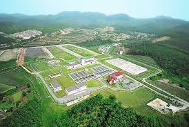 I studied here, my wife works here, my kids were born here.i'd choose hukm over any other hospitals in malaysia many times over!! Hospital Universiti Kebangsaan Malaysia Gamuda Berhad